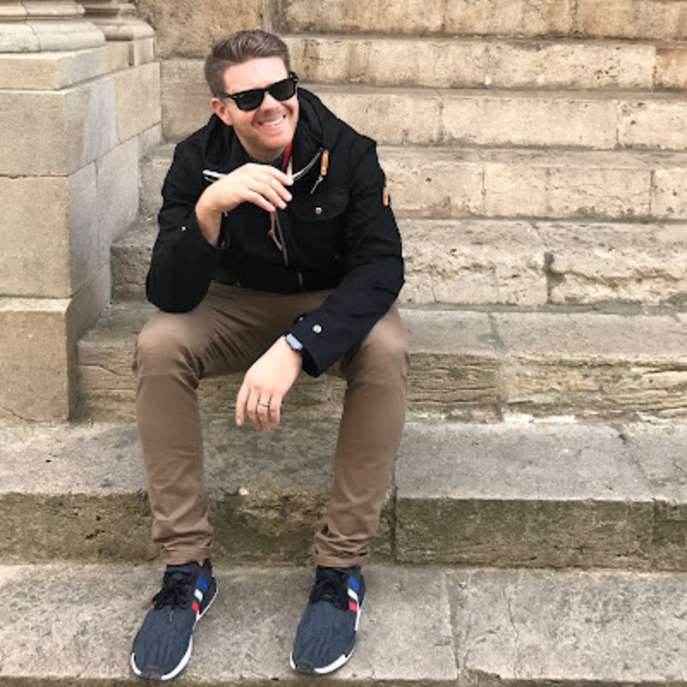Meet your Posher, Eric